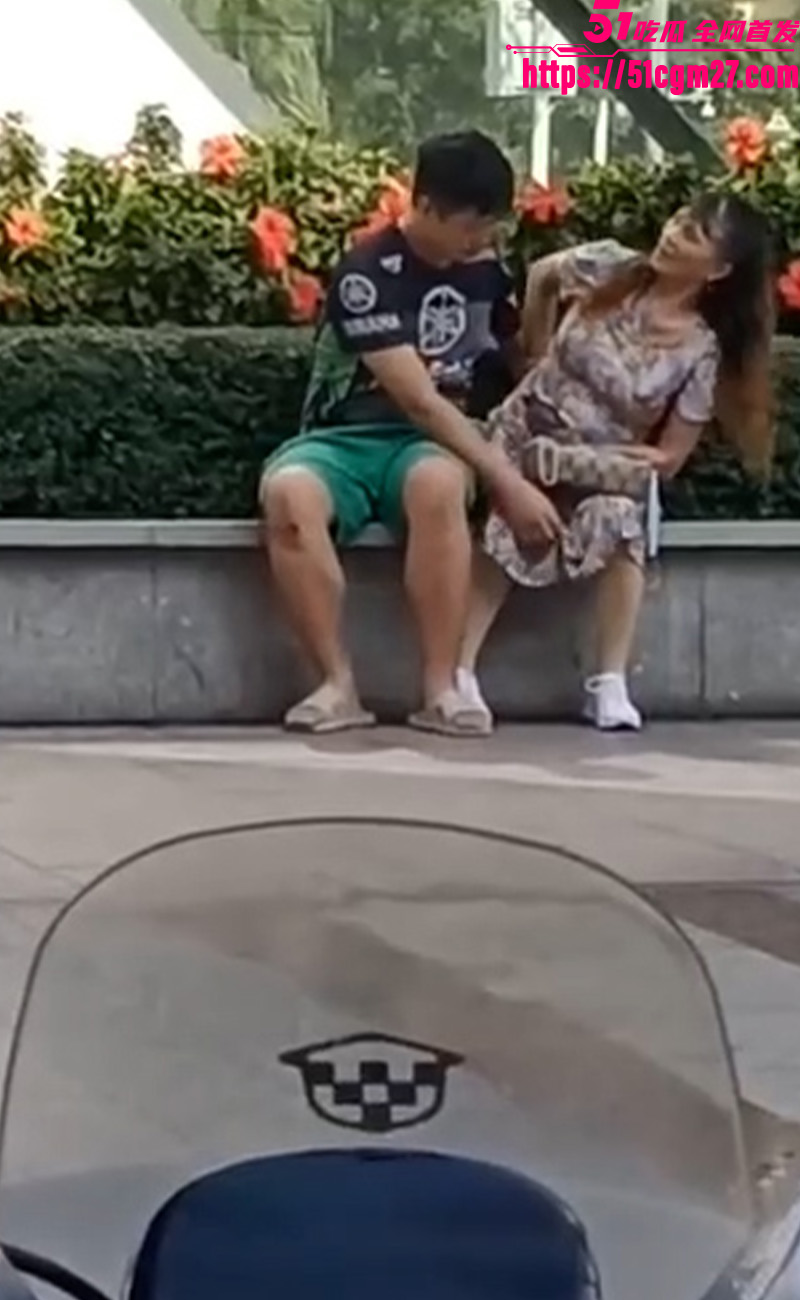 反差婊大妈8