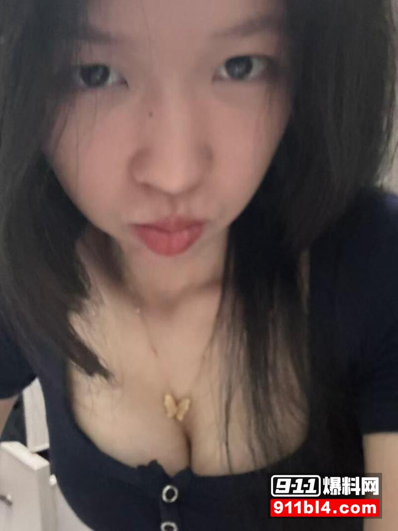 黄丽琳后入调教 4