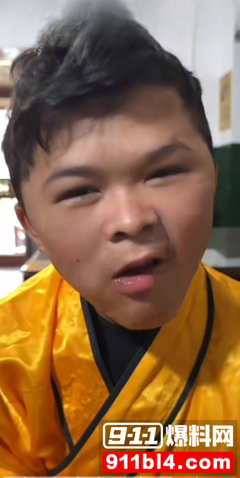 当年爆红的小马云 范小勤 长大了9