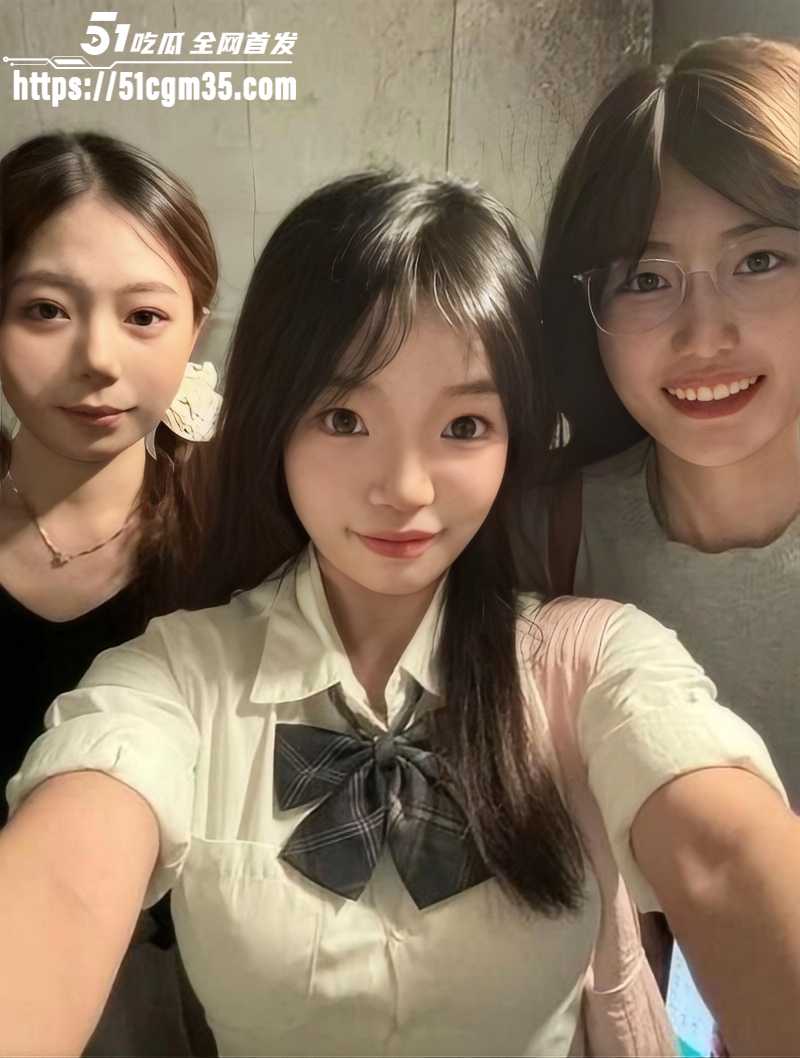 抖音拜金女艺芋圆双飞视频01
