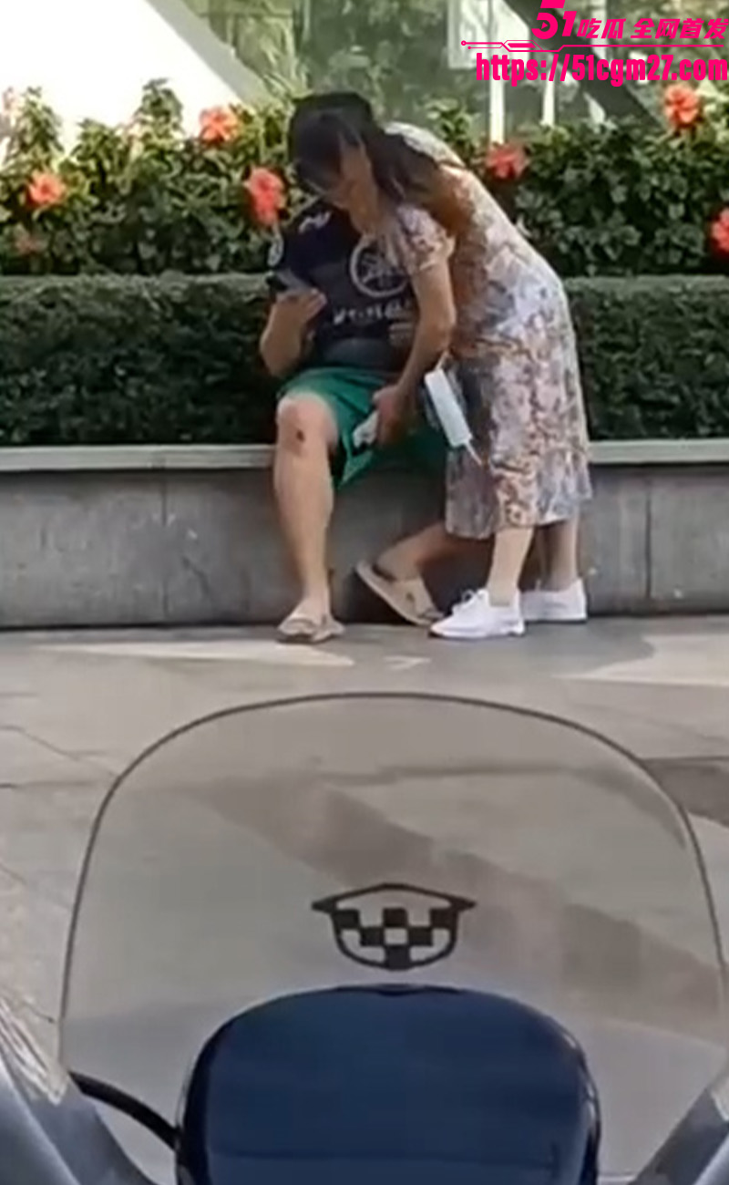 反差婊大妈4
