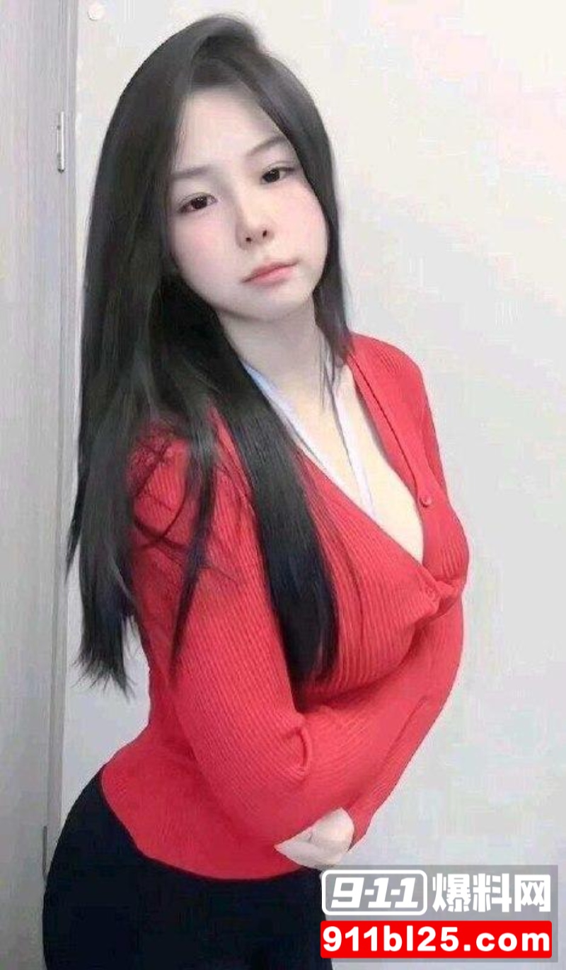 高颜值嫩妹锅包2